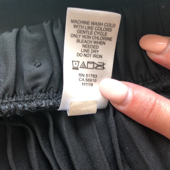 Maurice’s black chiffon pleated skirt medium - Picture 7 of 15